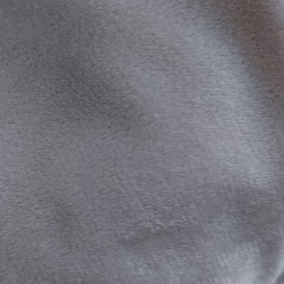 Accent Feather Pillows x 2 - Picture 4 of 7